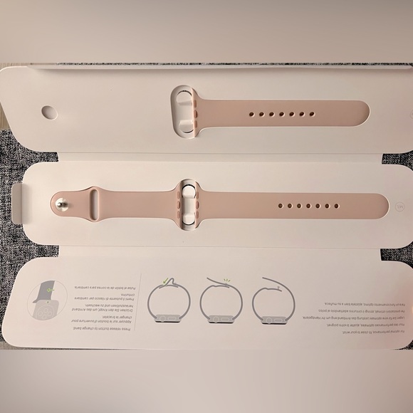 Apple Watch Band - Picture 2 of 3